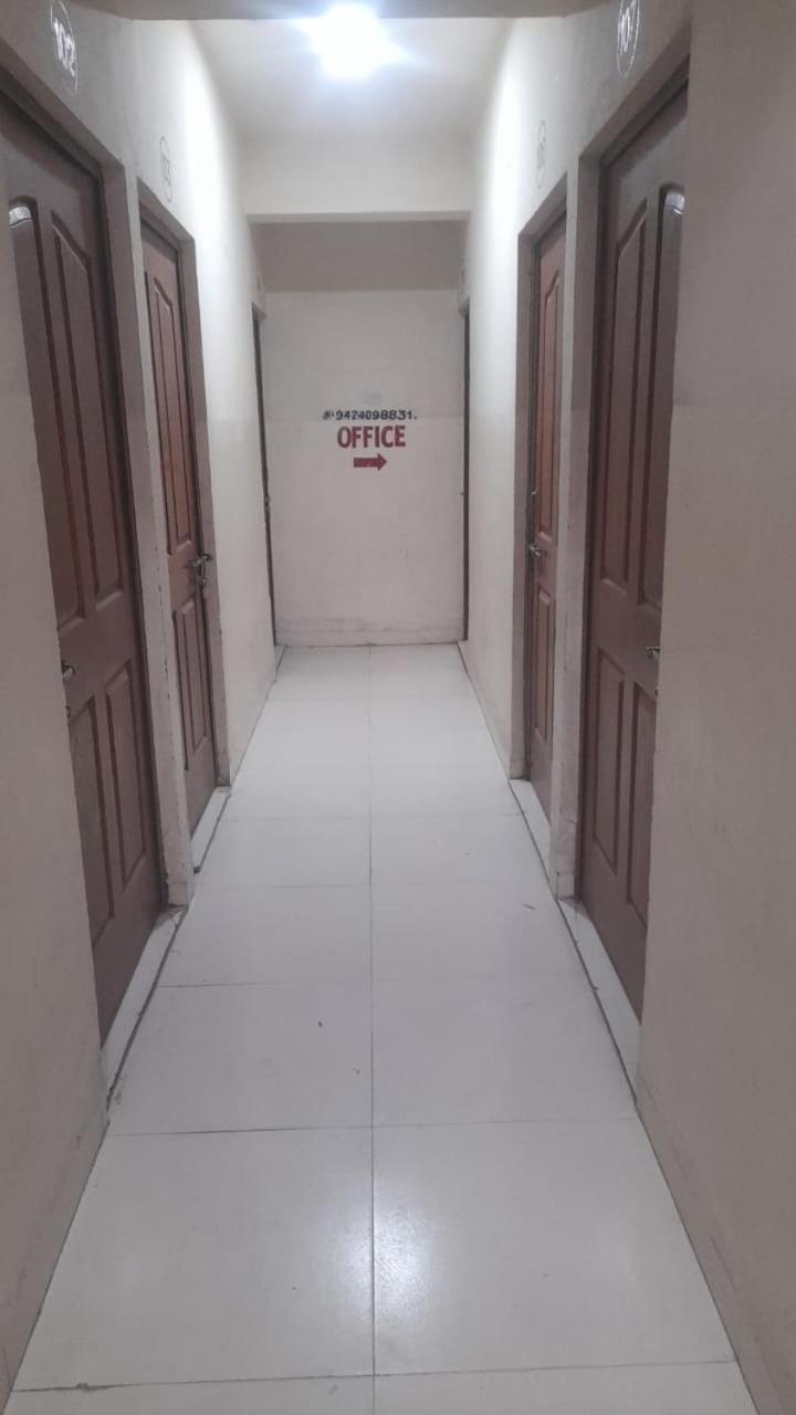 Aashiyana Boys Hostel Indore Esterno foto